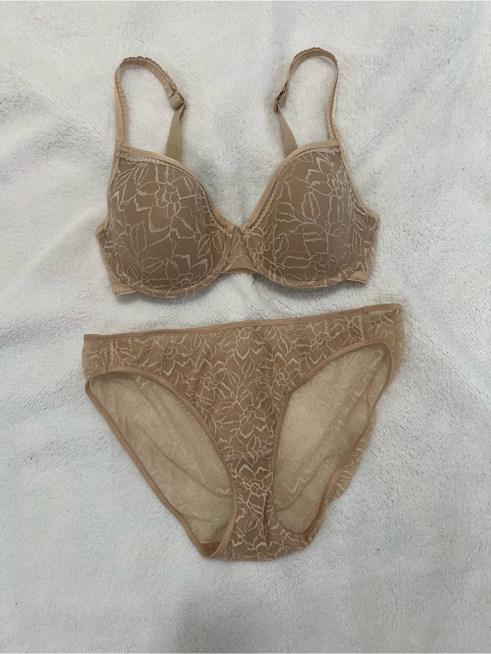 Wacoal Rosy Outlook Nude Floral Lace Lingerie Set 32DD / 8-XL NWOT